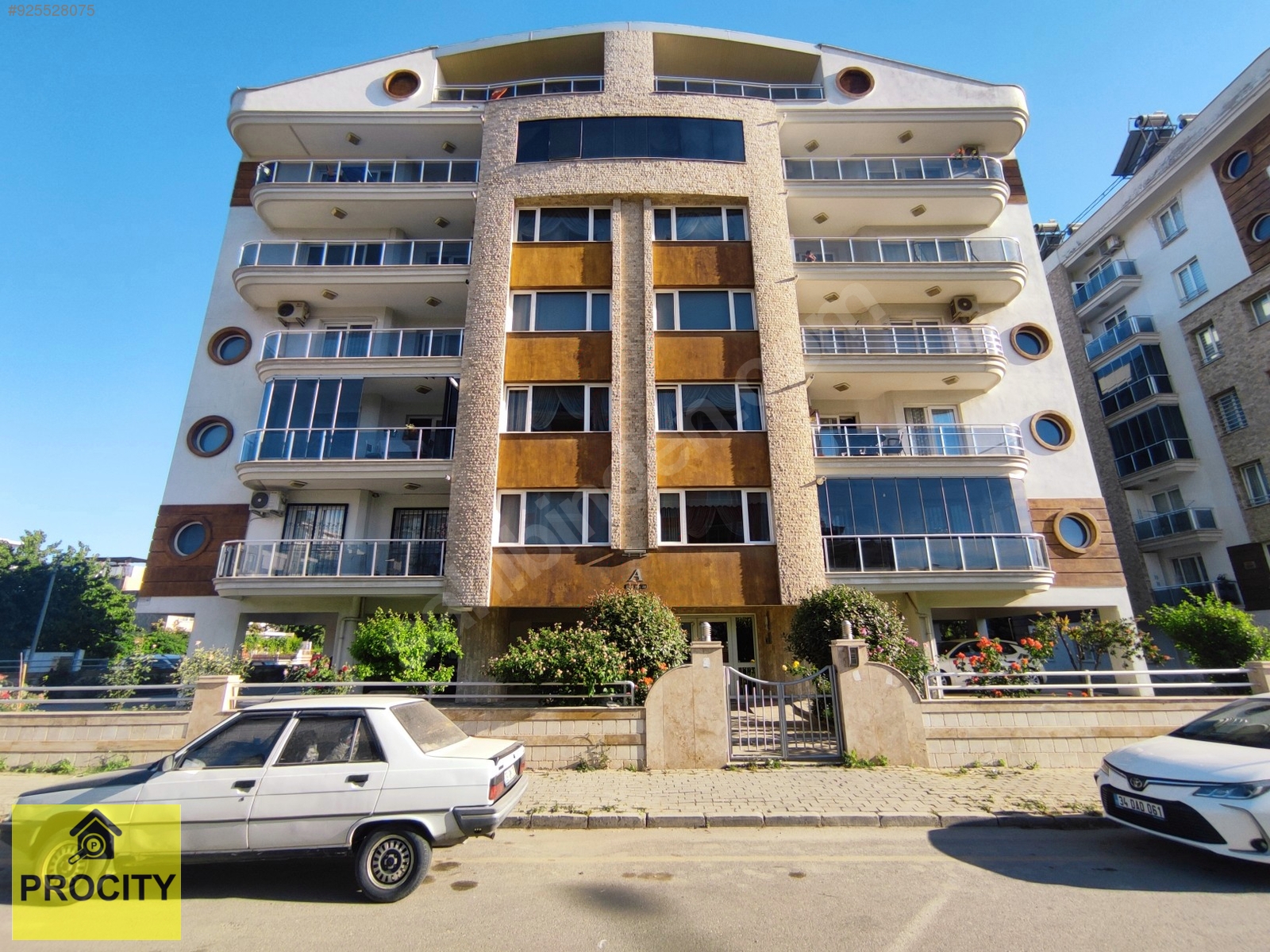 PROCİTY�DEN ADNAN MENDERES MAH�DE 160 m2 3+1 SATILIK LÜX DAİRE