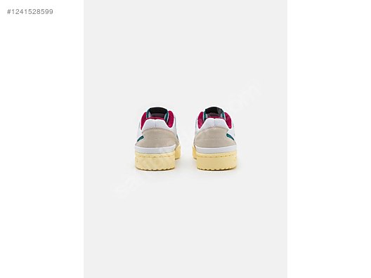 Used & Brand New Items / Clothing & Accessories / Men / Shoes / Sneakers & Sport