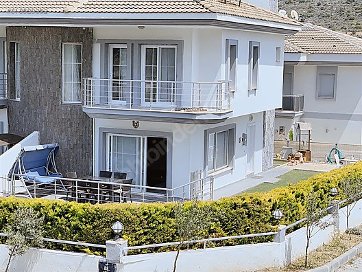 cesme ciftlikkoy esyali kiralik villa kiralik yazlik ilanlari sahibinden com da 813529352