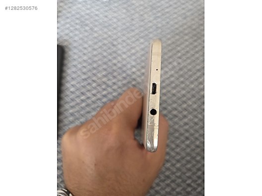 Used & Brand New Items / Cell Phones & Accessories / Cell Phones / Samsung / Galaxy J7 (2016)