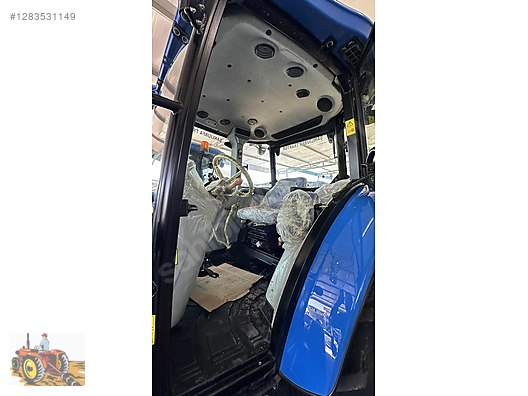 Machinery / Agricultural Machines / Tractors / New Holland / TD100D