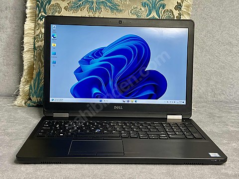 Dell / Dell Latitude E5570 İ7-6820Q-16 GB Ram-240 GB m2 ssd