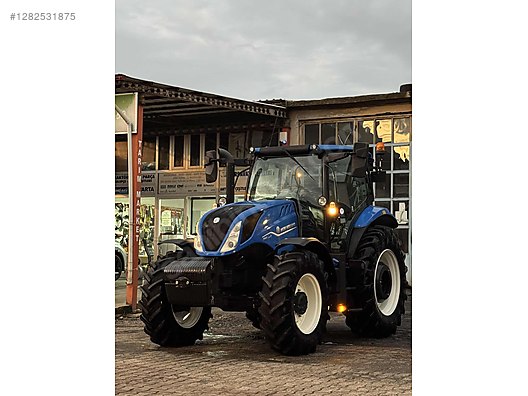 Machinery / Agricultural Machines / Tractors / New Holland / TR6.135S