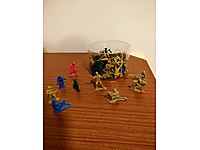 Oyuncak Plastik Küçük Askerler