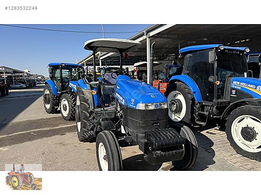 Machinery / Agricultural Machines / Tractors / New Holland / TD90D