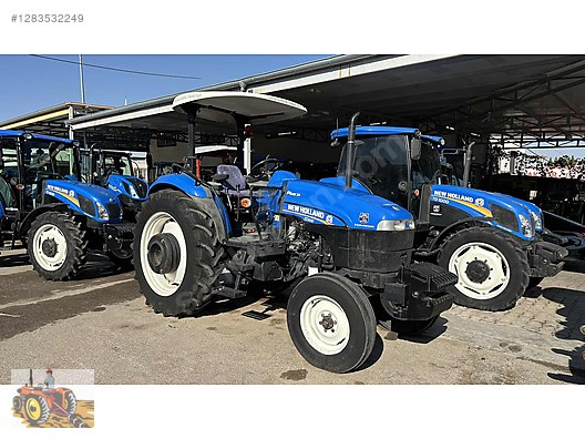 Machinery / Agricultural Machines / Tractors / New Holland / TD90D