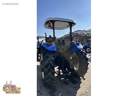 Machinery / Agricultural Machines / Tractors / New Holland / TD90D