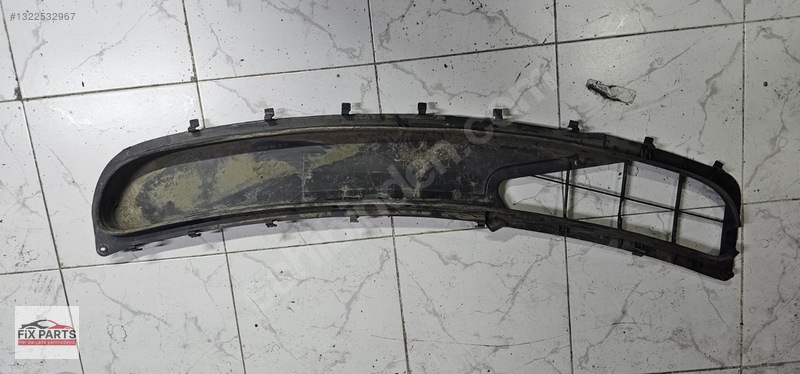 Mercedes S Ön Cam Izgarası