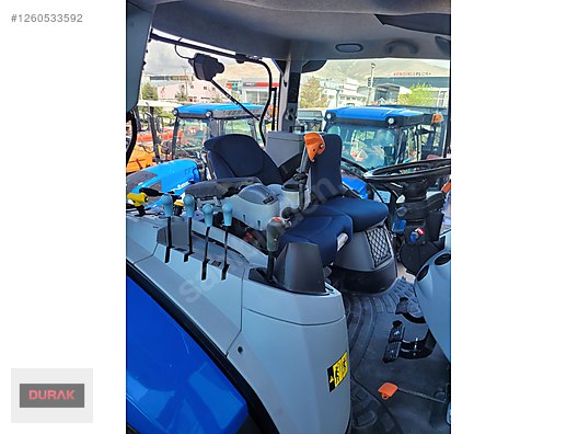 Machinery / Agricultural Machines / Tractors / New Holland / TR6.135S