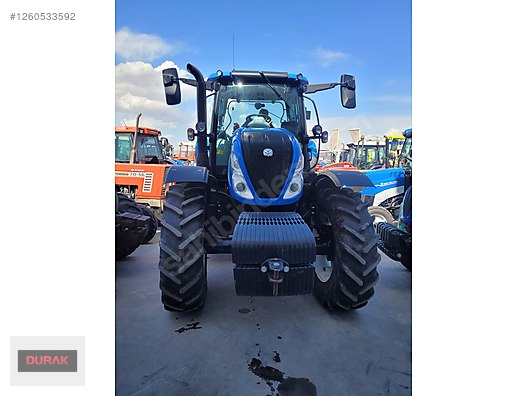 Machinery / Agricultural Machines / Tractors / New Holland / TR6.135S