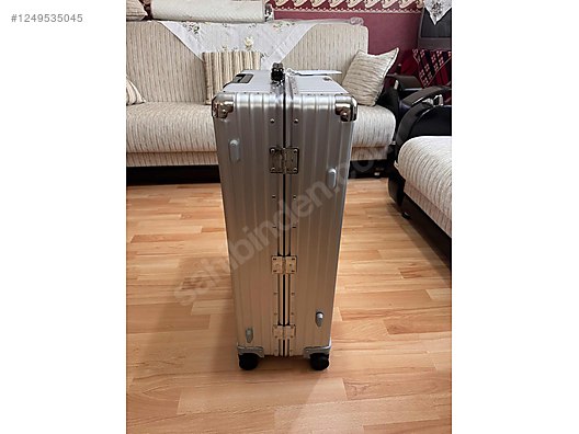 Used & Brand New Items / Clothing & Accessories / Suitcases & Luggage / Single