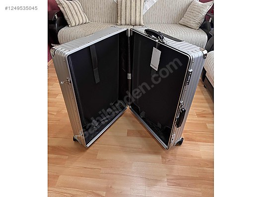 Used & Brand New Items / Clothing & Accessories / Suitcases & Luggage / Single