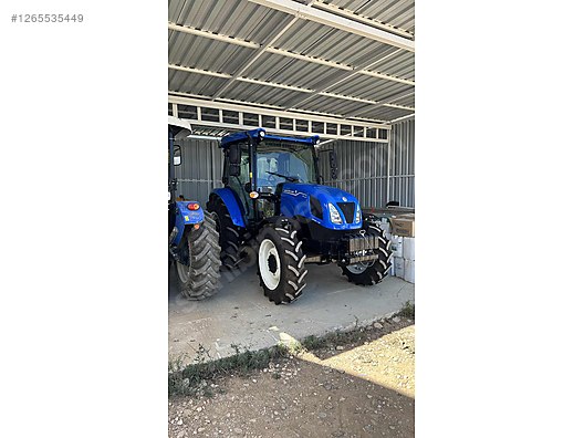 Machinery / Agricultural Machines / Tractors / New Holland / T4.75S