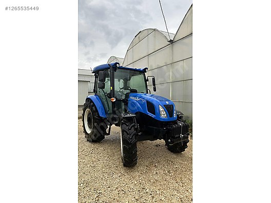 Machinery / Agricultural Machines / Tractors / New Holland / T4.75S