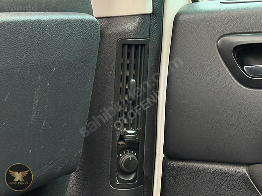 OTOFENİX 2015PEUGEOT 50081.6BlueHDIALLURE 7.KOLT. C.TAV151.505KM