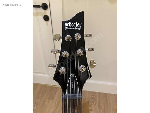 Schecter Elektro Gitar