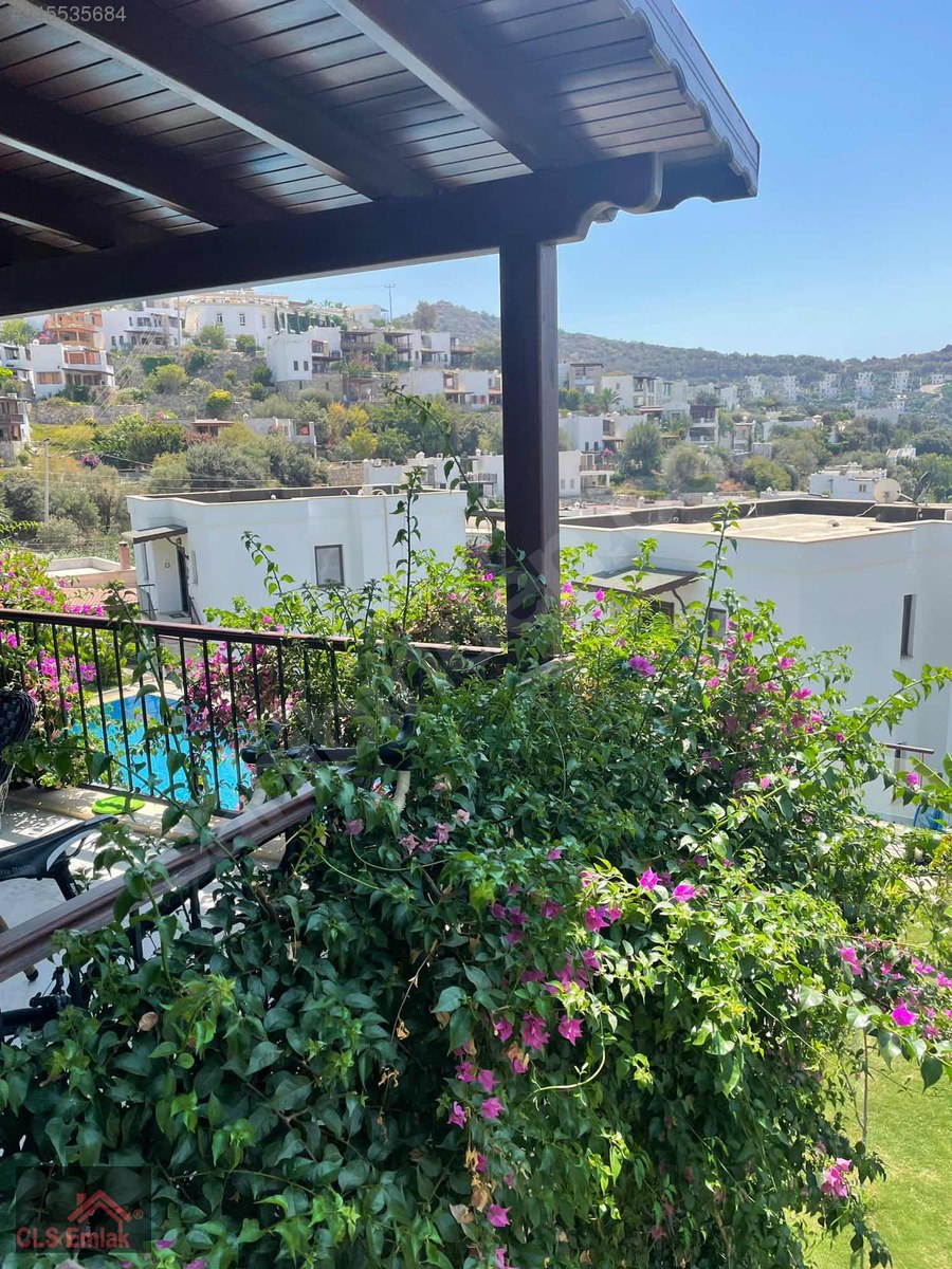 Bodrum Gümüşlük satılık elit sitede şık 2+1 daire Satılık Daire