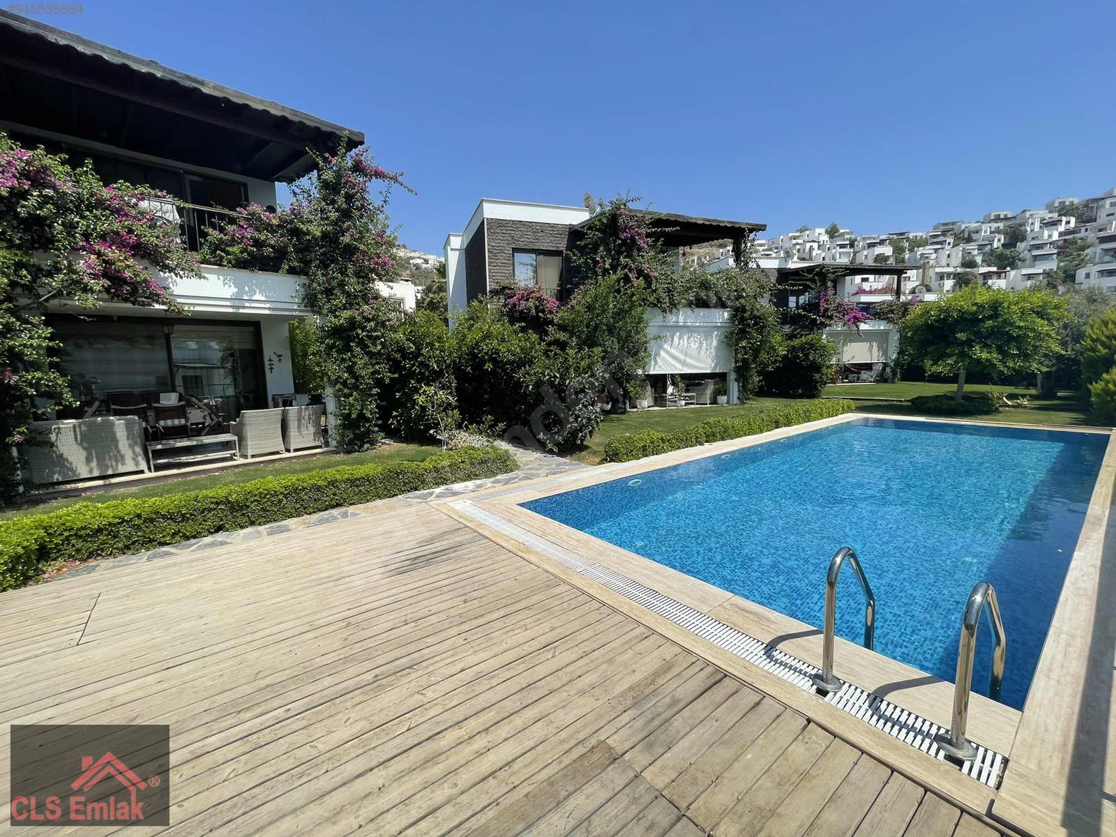 Bodrum Gümüşlük satılık elit sitede şık 2+1 daire Satılık Daire