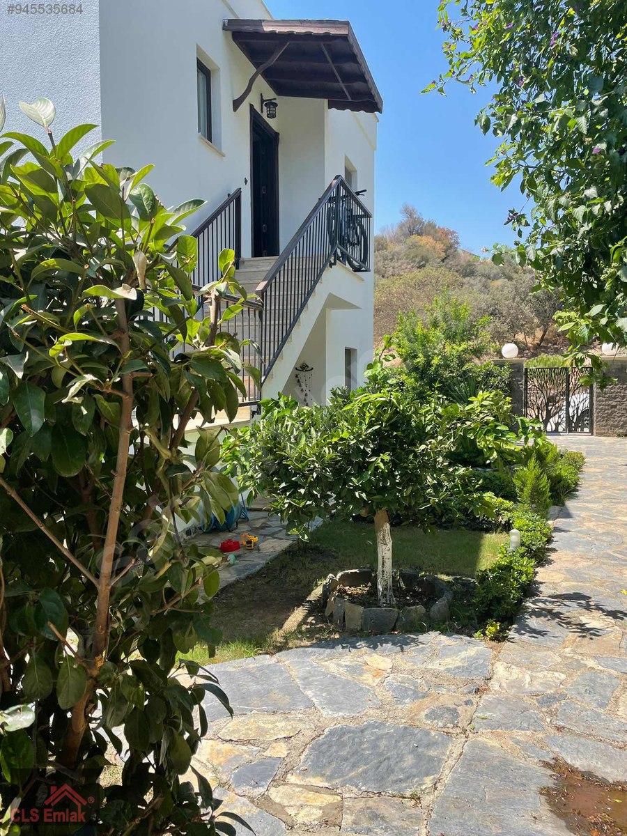 Bodrum Gümüşlük satılık elit sitede şık 2+1 daire Satılık Daire