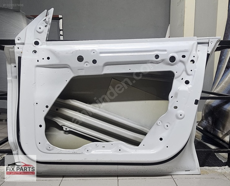 Tesla Model Y Kapı