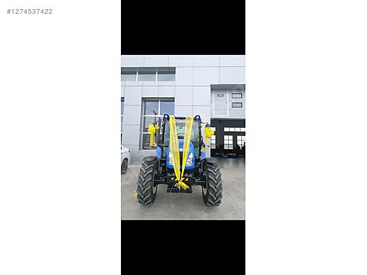Machinery / Agricultural Machines / Tractors / New Holland / T4.70S