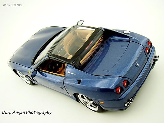 Hot Wheels Diecast Model 1:18 Ferrari Araba - 1323537938