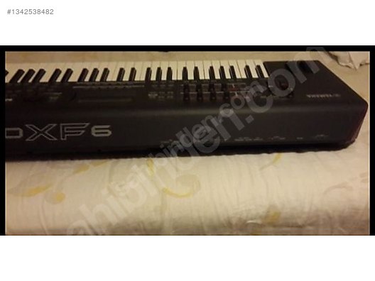 Yamaha MOXF6 512 MB Flash Kart + Chick Corea Mark V Sample