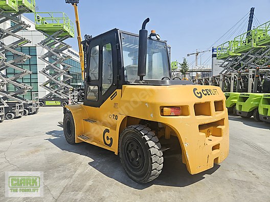 Machinery / Industrial / Carrying & Stacking Equipment / Forklifts / For Sale / Ceylift