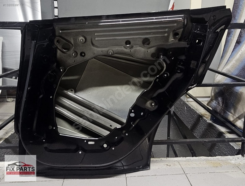 Tesla Model Y Kapı
