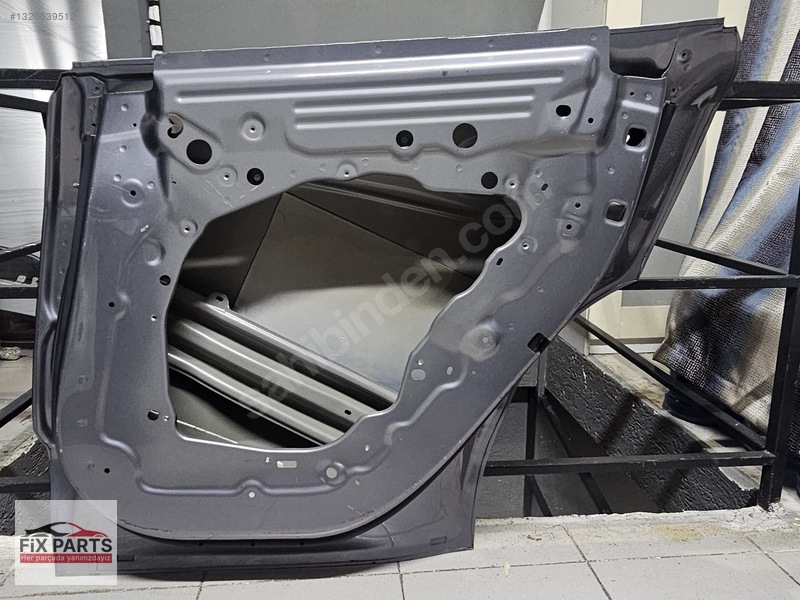 Tesla Model Y Kapı