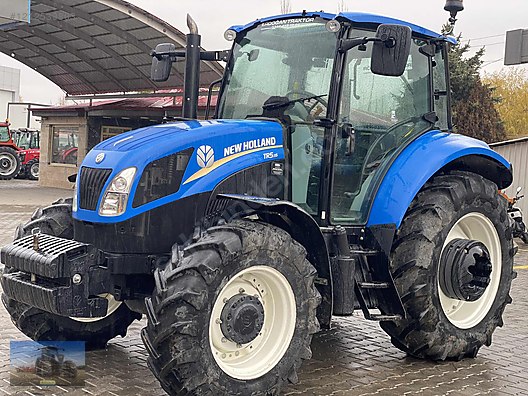 Machinery / Agricultural Machines / Tractors / New Holland / TR5.115