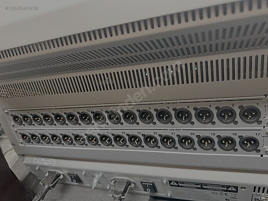 Sıfır gibi Soundcraft Vi1 | 32/24 Kanal Dijital Mixer Case Dahil