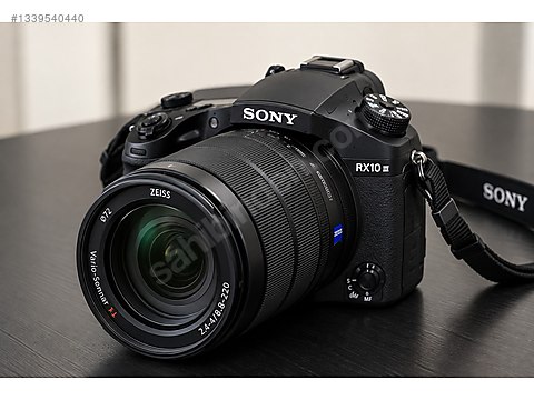 Kompakt / Sony / Cybershot DSC RX10 III / Sony RX10 III RX10M3 24