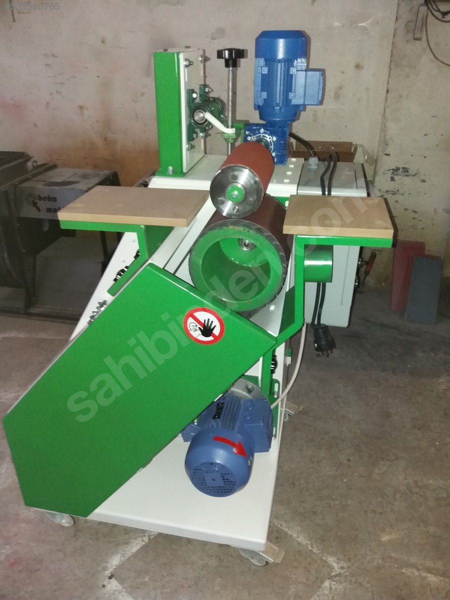 Zımpara makinası osilasyonlu sürücülü ve balon toplu Ahşap &amp; Mobilya