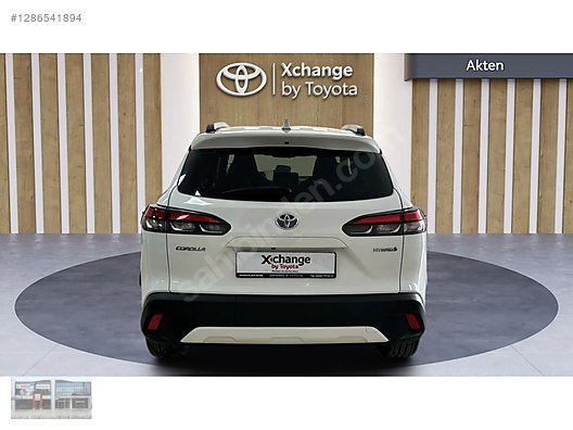 Vasıta / Arazi, SUV & Pickup / Toyota / Corolla Cross / 1.8 Hybrid / Passion