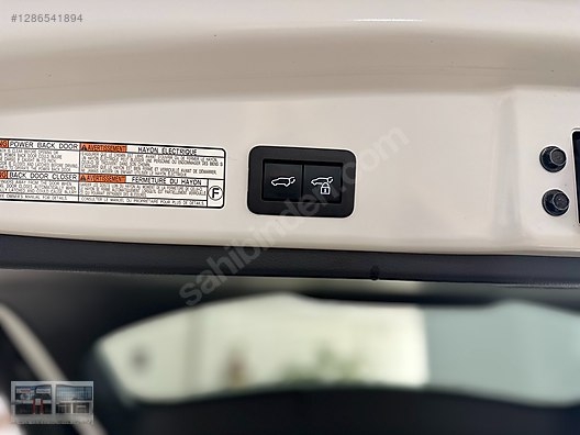 Vasıta / Arazi, SUV & Pickup / Toyota / Corolla Cross / 1.8 Hybrid / Passion