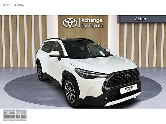 Vasıta / Arazi, SUV & Pickup / Toyota / Corolla Cross / 1.8 Hybrid / Passion