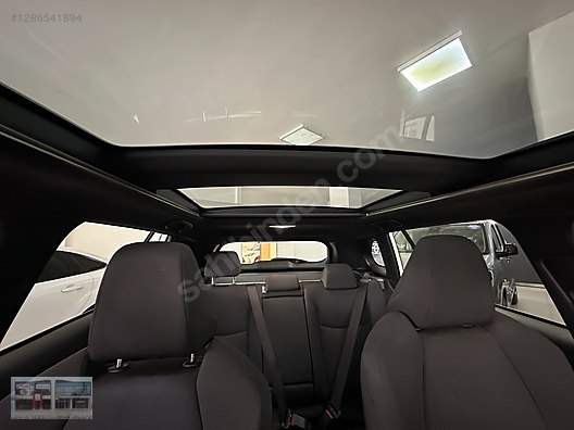 Vasıta / Arazi, SUV & Pickup / Toyota / Corolla Cross / 1.8 Hybrid / Passion