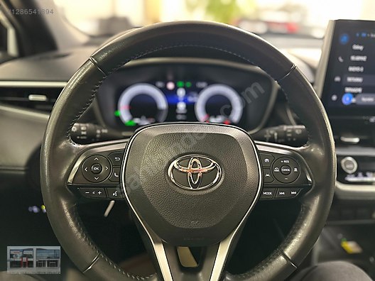 Vasıta / Arazi, SUV & Pickup / Toyota / Corolla Cross / 1.8 Hybrid / Passion