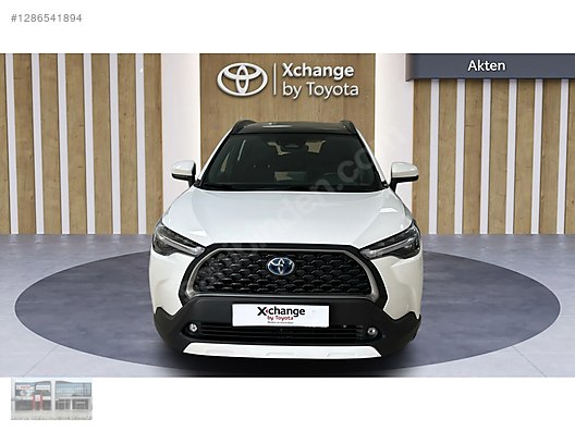 Vasıta / Arazi, SUV & Pickup / Toyota / Corolla Cross / 1.8 Hybrid / Passion