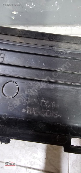 BMW X5 Ön Cam Izgarası