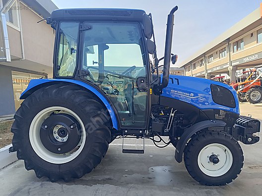 Machinery / Agricultural Machines / Tractors / New Holland / TT60 Classic