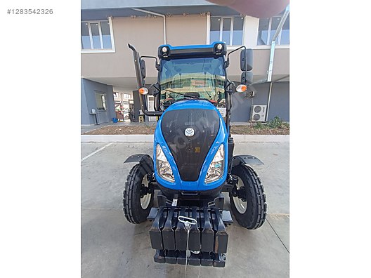 Machinery / Agricultural Machines / Tractors / New Holland / TT60 Classic