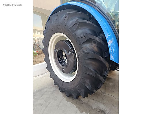 Machinery / Agricultural Machines / Tractors / New Holland / TT60 Classic