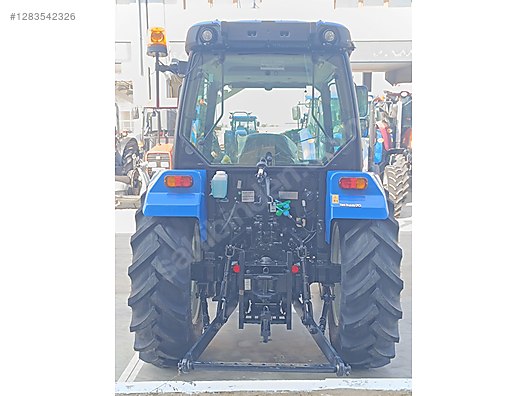 Machinery / Agricultural Machines / Tractors / New Holland / TT60 Classic