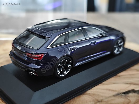 1/43 MİNİCHAMPS - AUDİ RS6 AVANT 2019 Violet Metallic (336 pcs) on