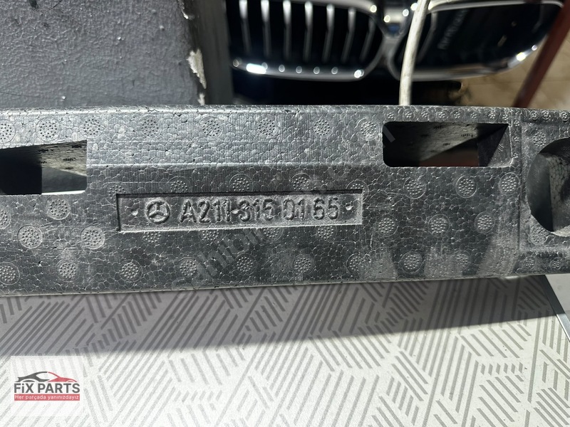 Mercedes E Tampon Braketi (Arka)