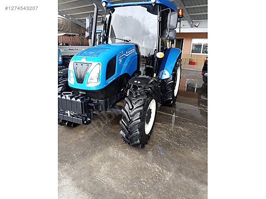 Machinery / Agricultural Machines / Tractors / New Holland / T4.70S