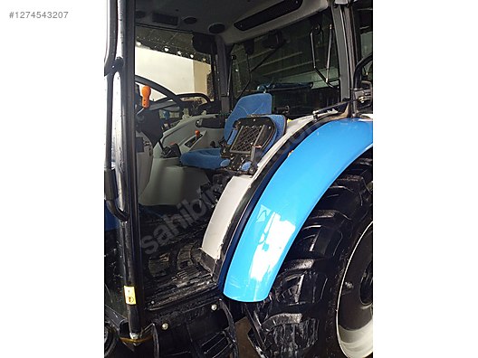 Machinery / Agricultural Machines / Tractors / New Holland / T4.70S