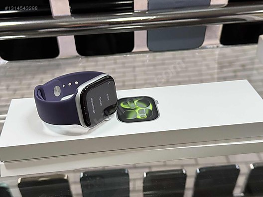 Apple Watch Series 11 GPS 46 mm Alüminyum Kasa Spor Kordon